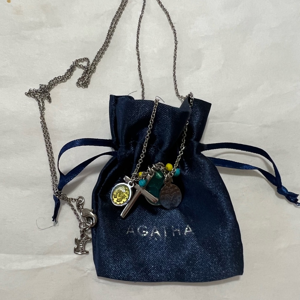 Agatha Paris Vintage Beautiful necklace